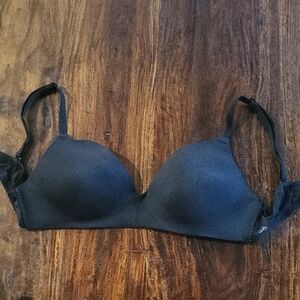 VICTORIA PINK Black Seamless T-Shirt Bra - Women Intimates SZ 36 C